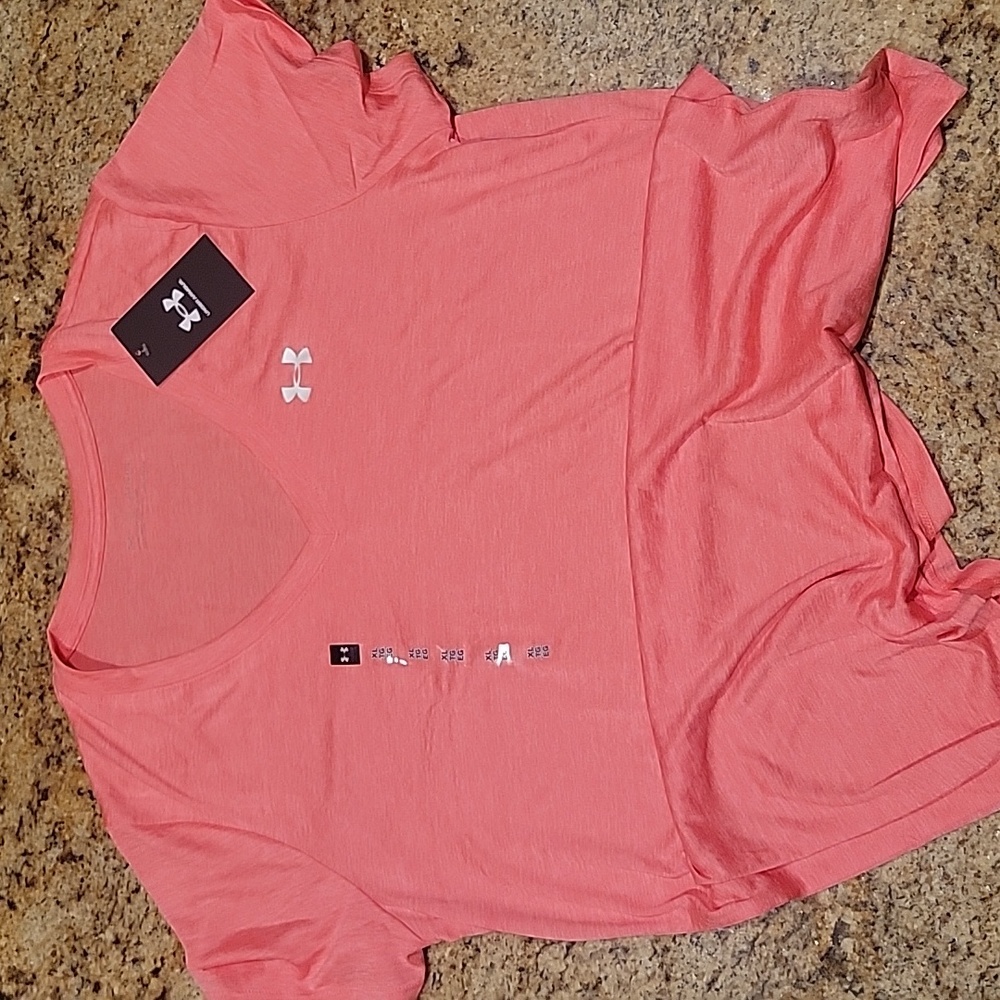 Under Armour Woman's size XL T-shirt